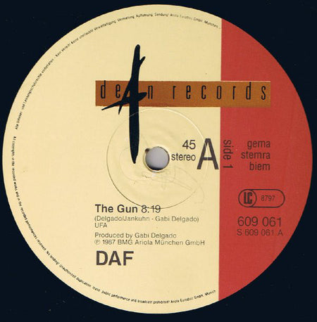 Deutsch Amerikanische Freundschaft : The Gun (12", Maxi)